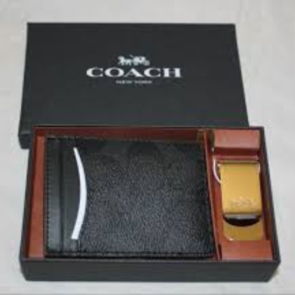 ⛔SOLD ELSEWHERE ⛔COACH 3-IN-1 CARD CASE SET - Picture 12 of 14